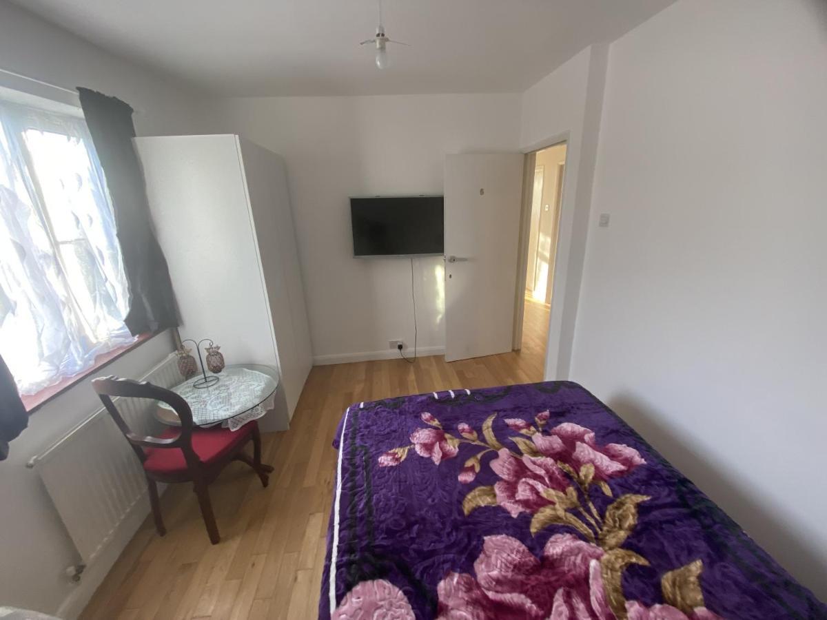 Art Double Bed Room Edgware Dış mekan fotoğraf